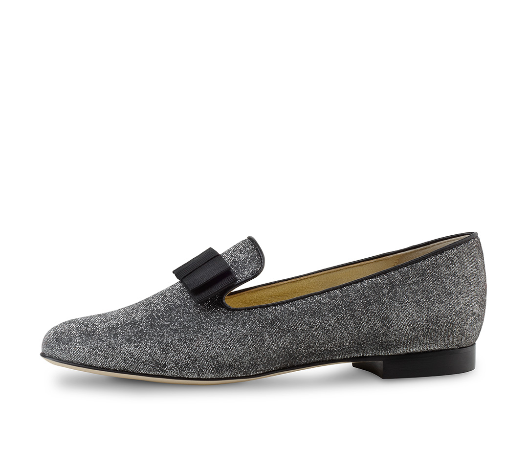 Loafer Linn Loafer aus silbernem Brokat und schwarzer Schleife