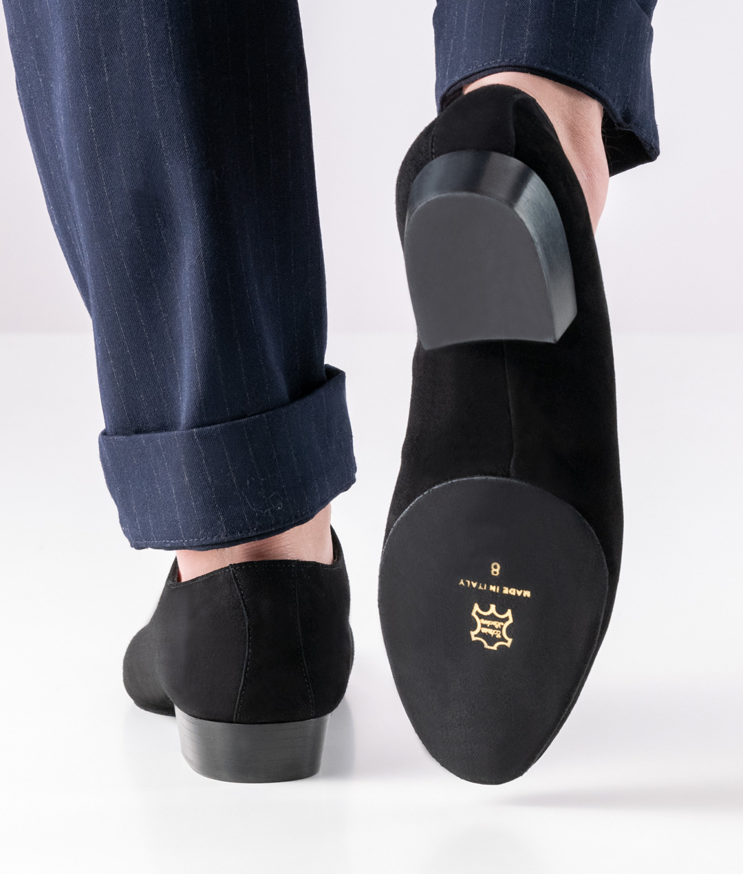 Superflexibler Herrentanzschuh aus schwarzem weichem Velourleder