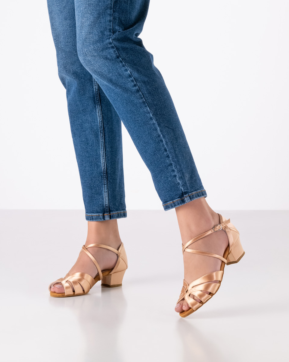 Monique Bequemer Tanzschuh für Damen aus nude Satin und 3,5 cm Absatz