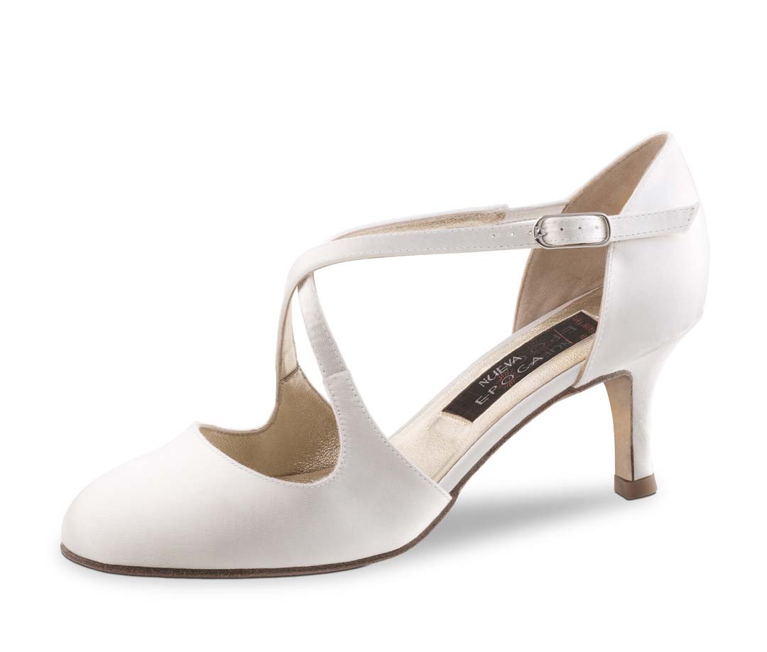 India Brautschuh von Nueva Epoca in Satin mit Ledersohle