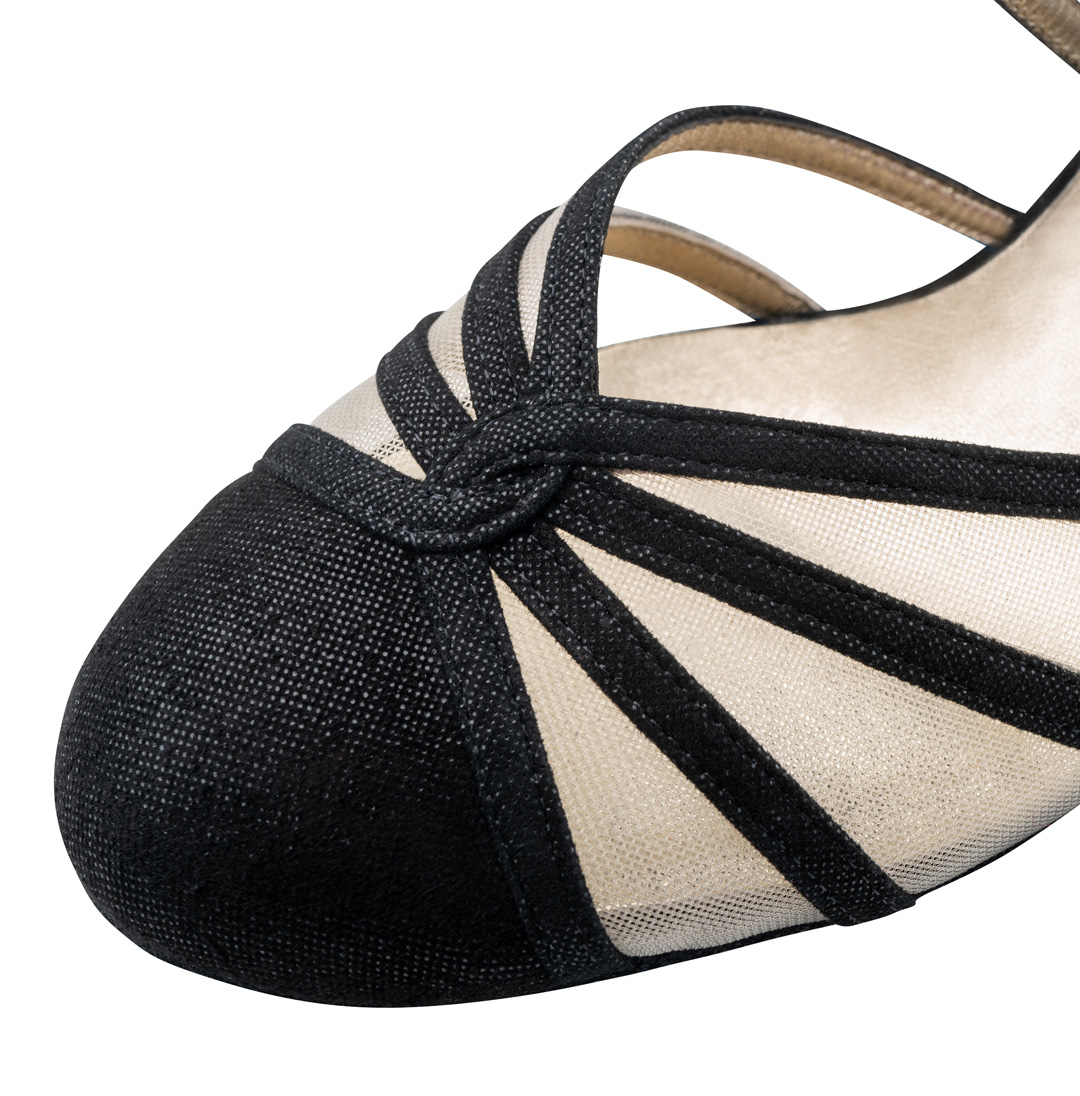 Bequeme 7 cm Absatzhöhe und flexible Latexzwischensohle