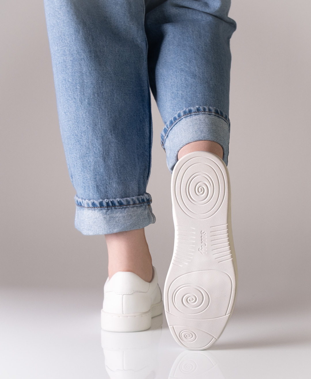 Leichter Tanzsneaker zum Tanzen drinnen und draußen