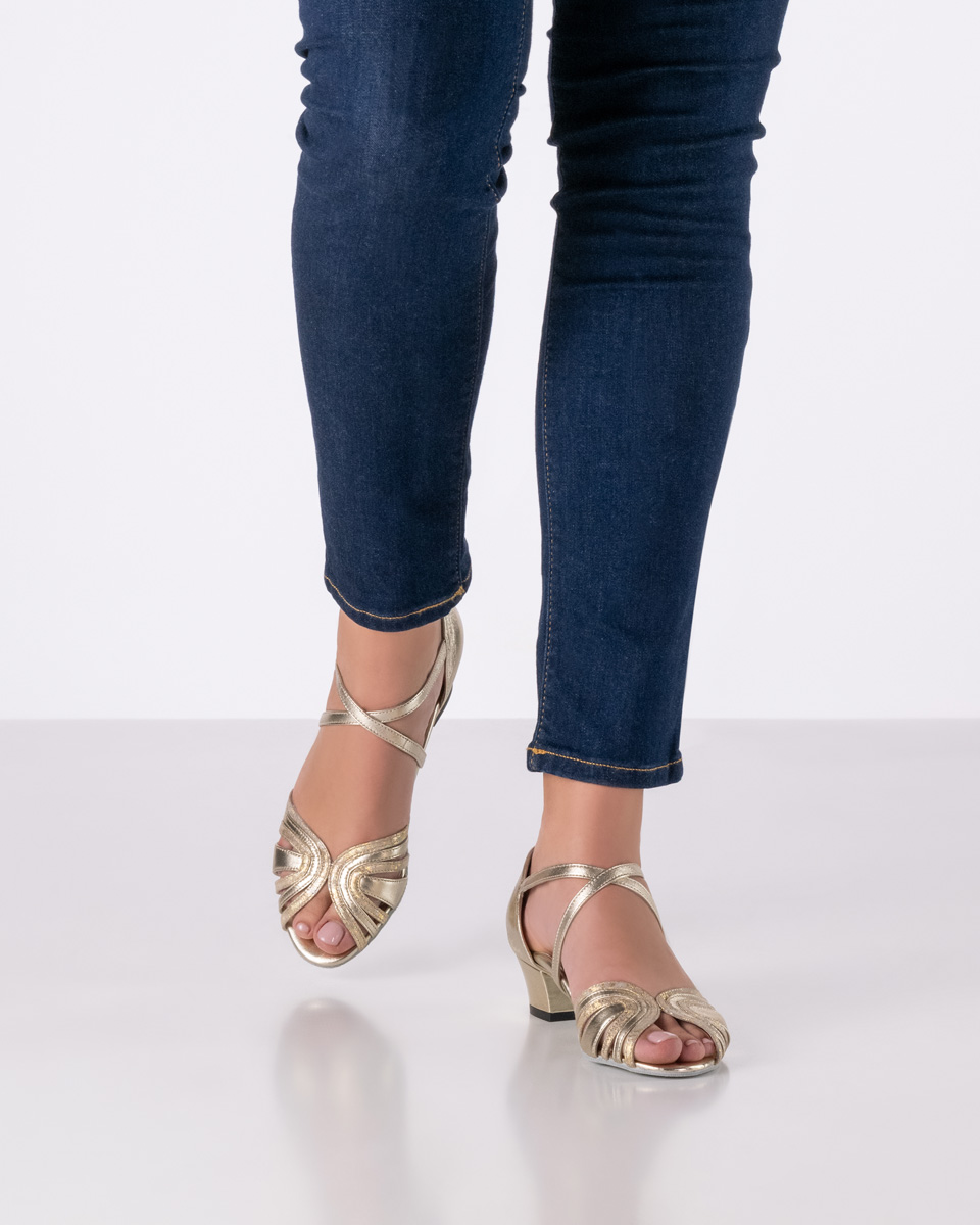 Kim Damen Tanzschuh Kim - Werner Kern aus Platin Nappaleder mit glamouröser Verspieltheit, atemberaubendem Halt und fantastisch bequemer Absatzhöhe von 3,5 cm