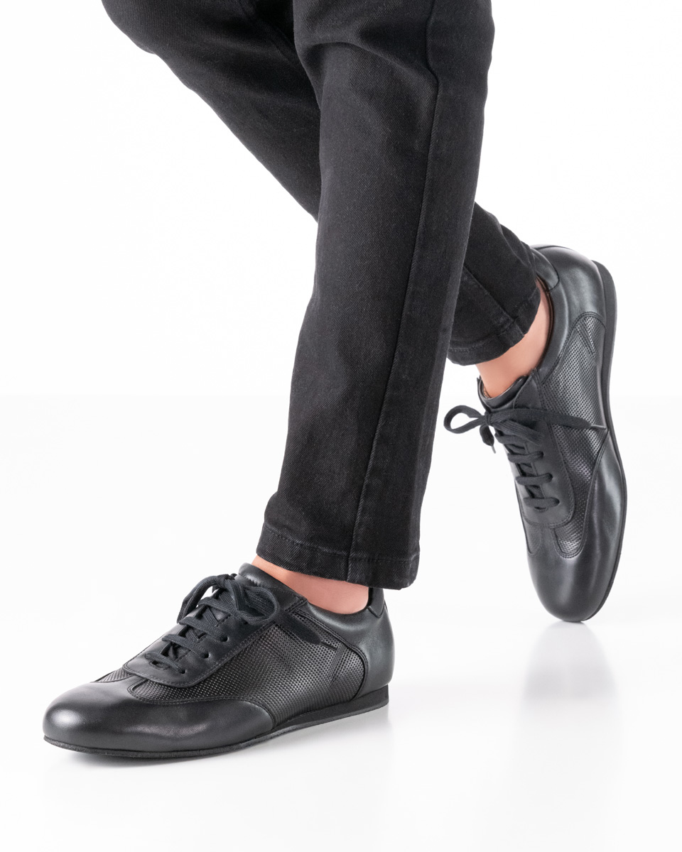 Positano Werner Kern, schicker Sneaker mit von Hand perforiertem Nappa Leder, perfekte Anpassung an den Fuß, handschuhweiches Kalblederfutter, außergewöhnliche Fersendämpfung mit Microabsatz, bequeme Absatzhöhe von 1,5 cm