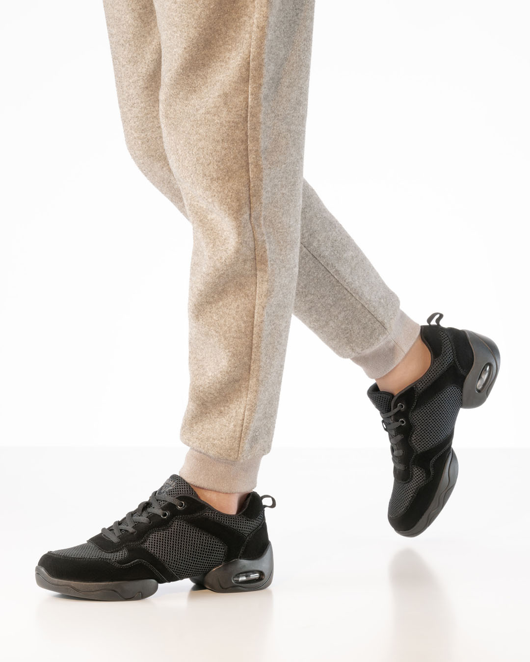 Zapatilla 4095 Zapatillas de baile para hombre con suela dividida, de tela y piel, en color negro, de Werner Kern