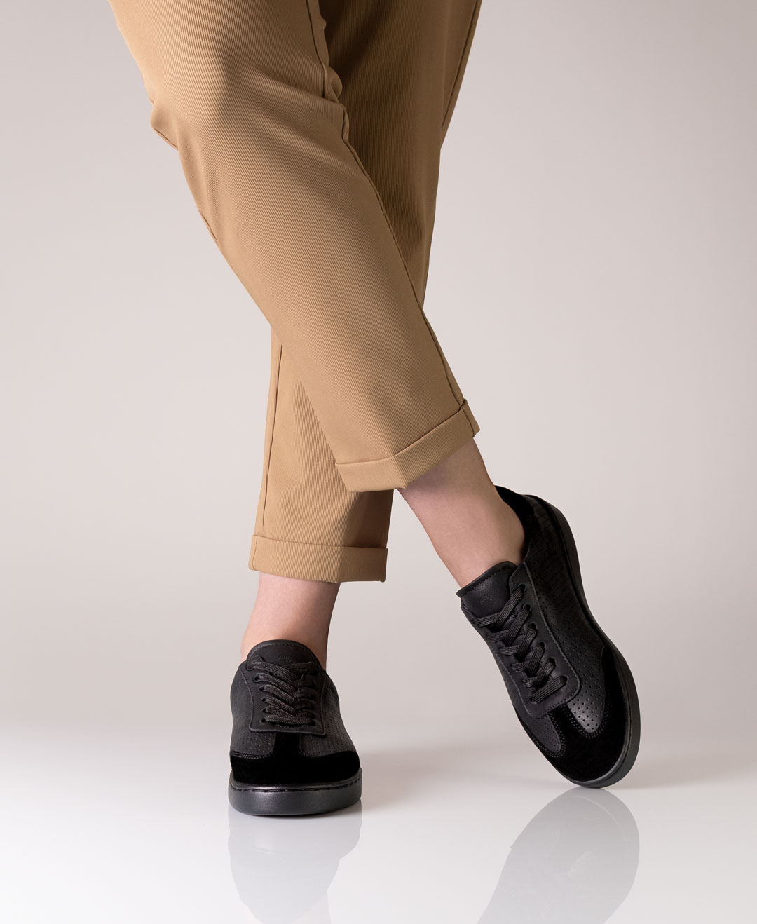 Suny Sneaker 7030 für Damen fürs drinnen und draußen tanzen