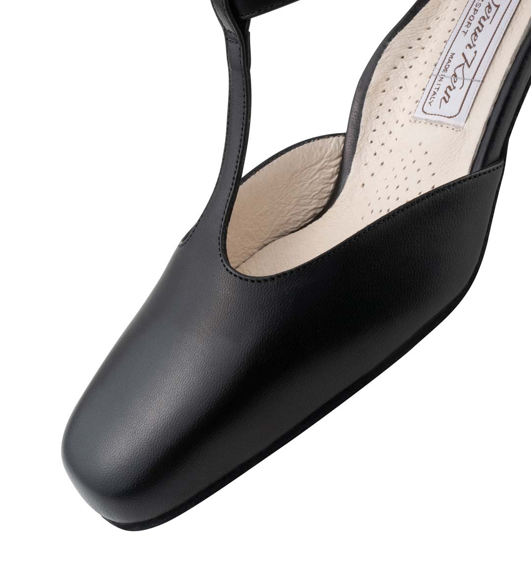 Celine T-Steg Ansicht von Werner Kern Damentanzschuh geschlossen