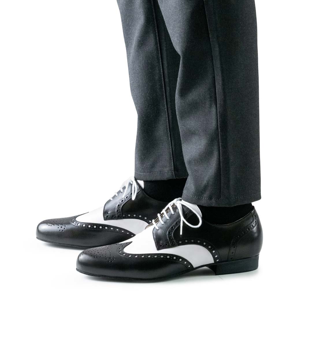 Udine graue Hose in Kombination mit 2 cm hohem Werner Kern Herrentanzschuh für Tango