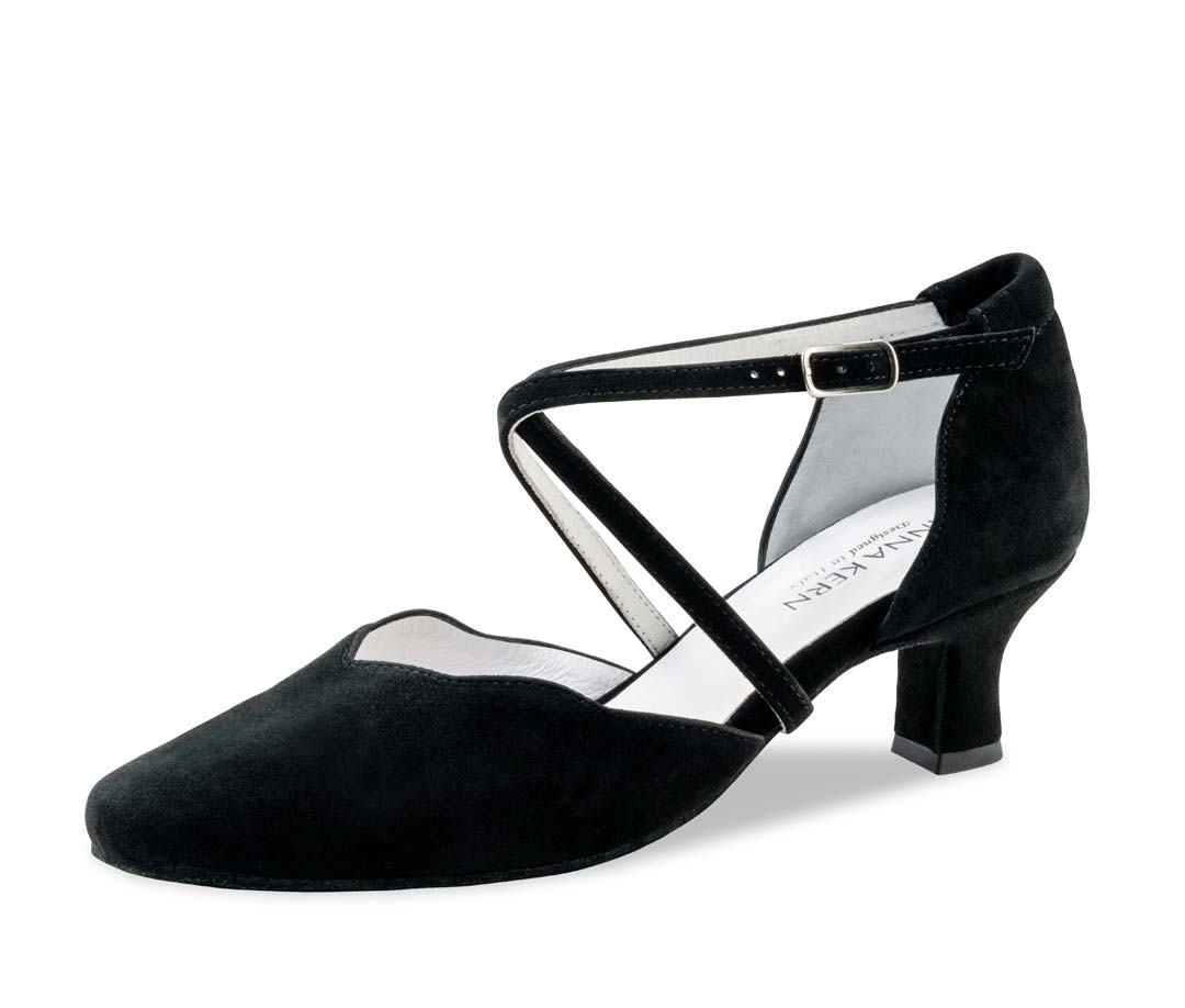 572 geschlossener Damentanzschuh von Anna Kern in schwarz