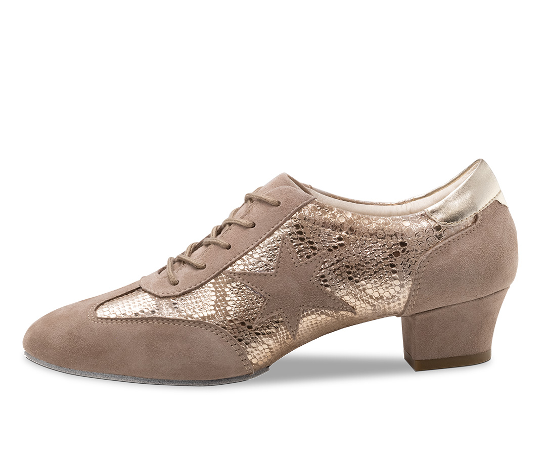Zapatos de baile de entrenamiento brillantes, de color beige, con tacón de 3,5 cm y suela dividida para atar, de Werner Kern.