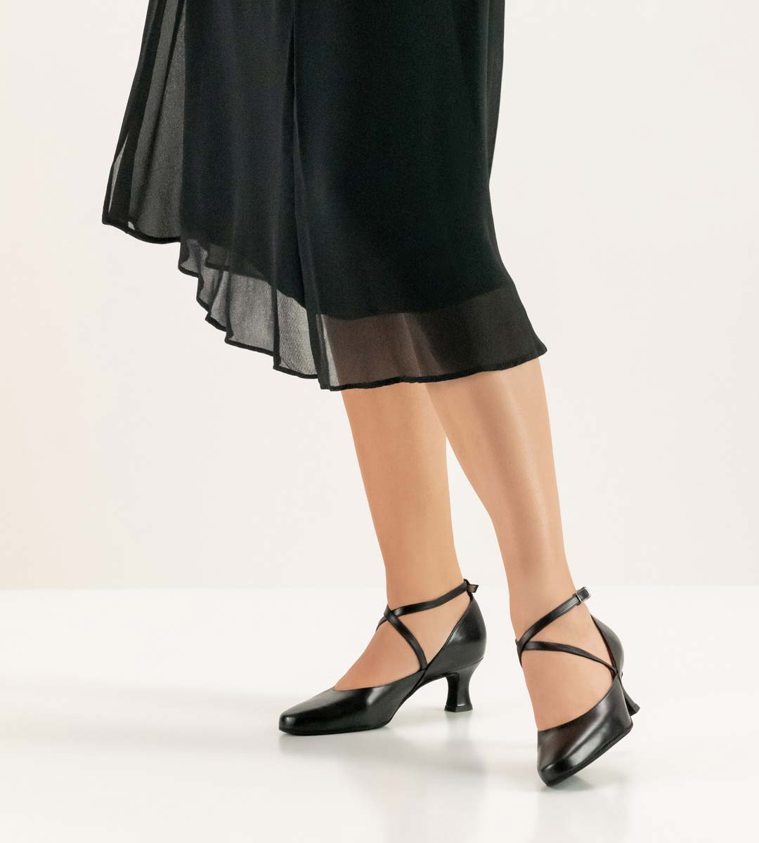 Shirley geschlossener Damentanzschuh von Werner Kern mit Fesselspange