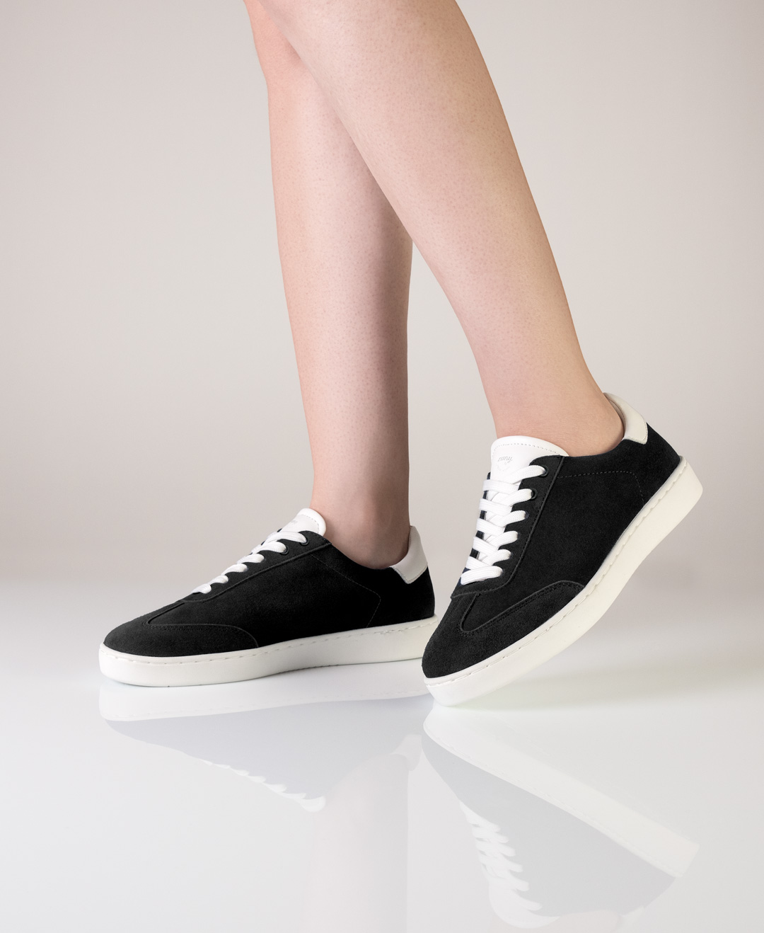 Schwarzer urban chic Tanzsneaker aus Velour für Damen