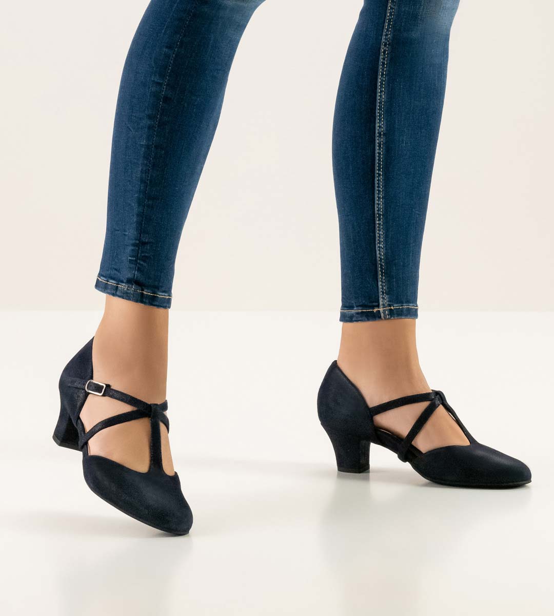 Jessie geschlossener Werner Kern Damentanzschuh in schimmernedem Velour