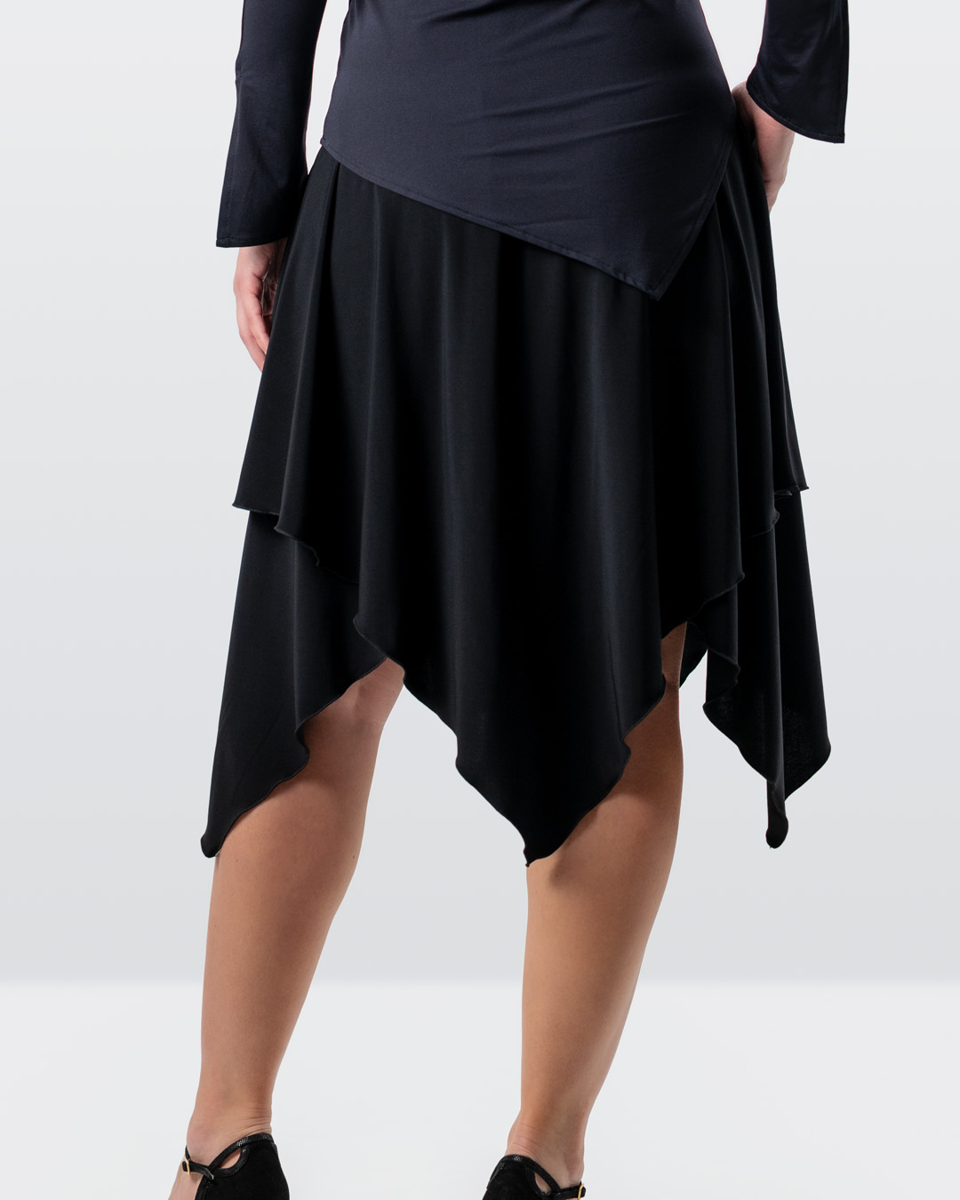 Falda de baile Orla Falda a capas Orla de largo midi en negro con dobladillo en punta para bailar de Werner Kern