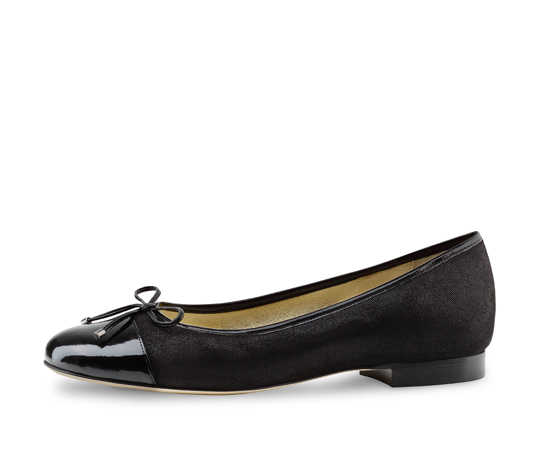 Jil Ballerina aus samtweichen Glanzvelour in schwarz